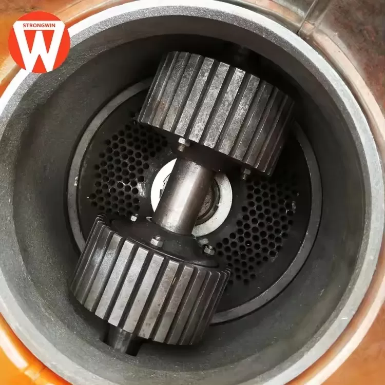 Henan Strongwin customized spare parts pellet mill machine roller